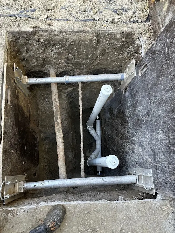 Experienced plumber completing Drain Cleaning work in Circle Pines